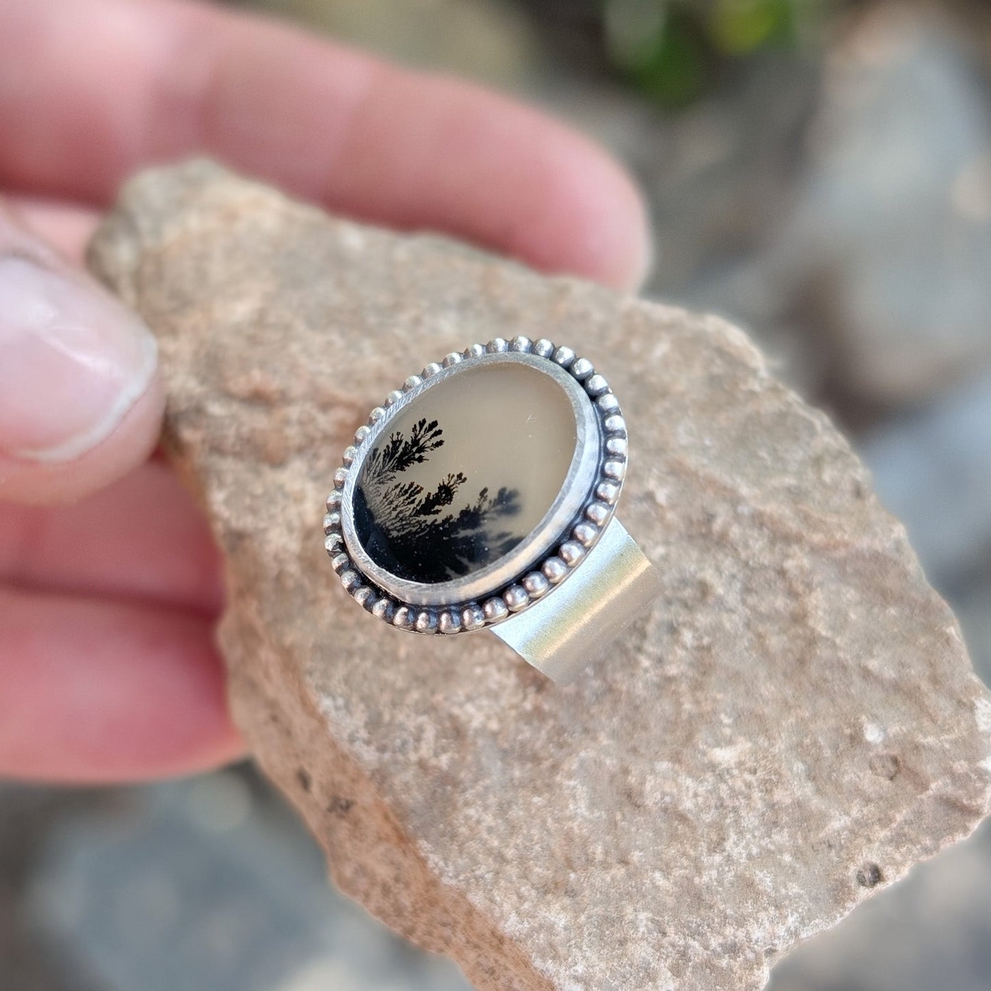 Anillo de plata con ágata dendrítica