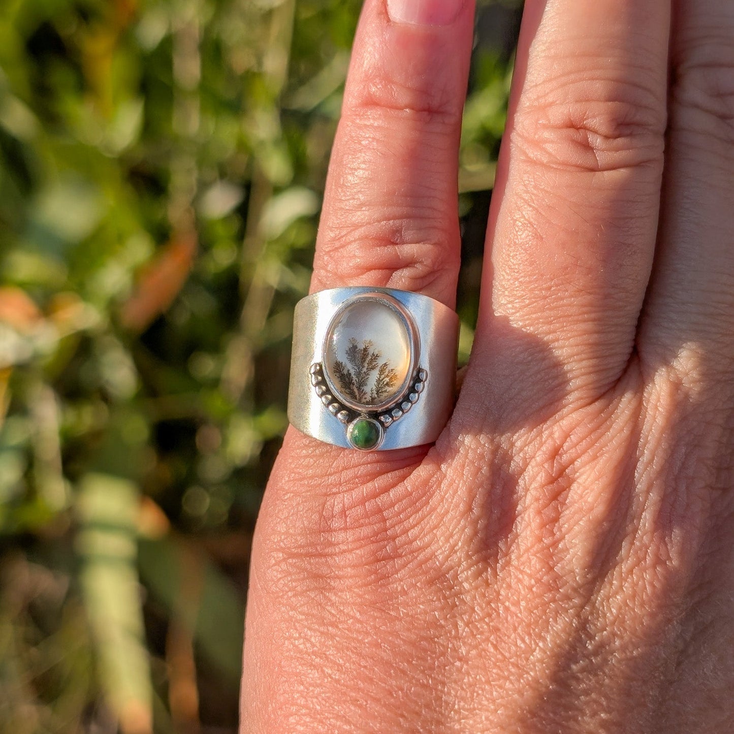 Anillo con ágata dendrítica