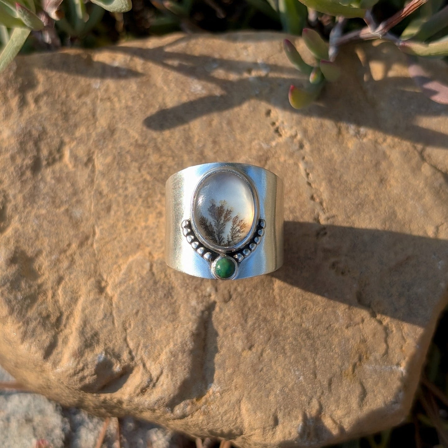 Anillo con ágata dendrítica