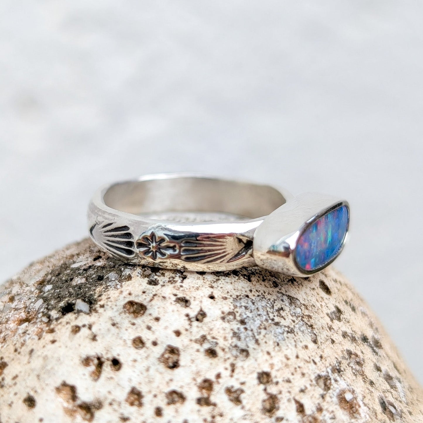 LENAH - Silver ring with Australian opal