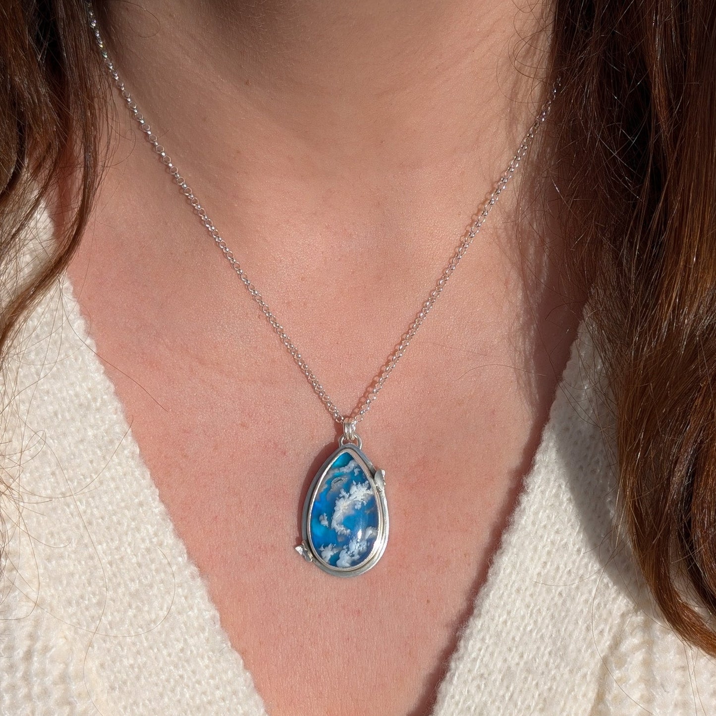 Colgante de plata con doblete de ágata pluma