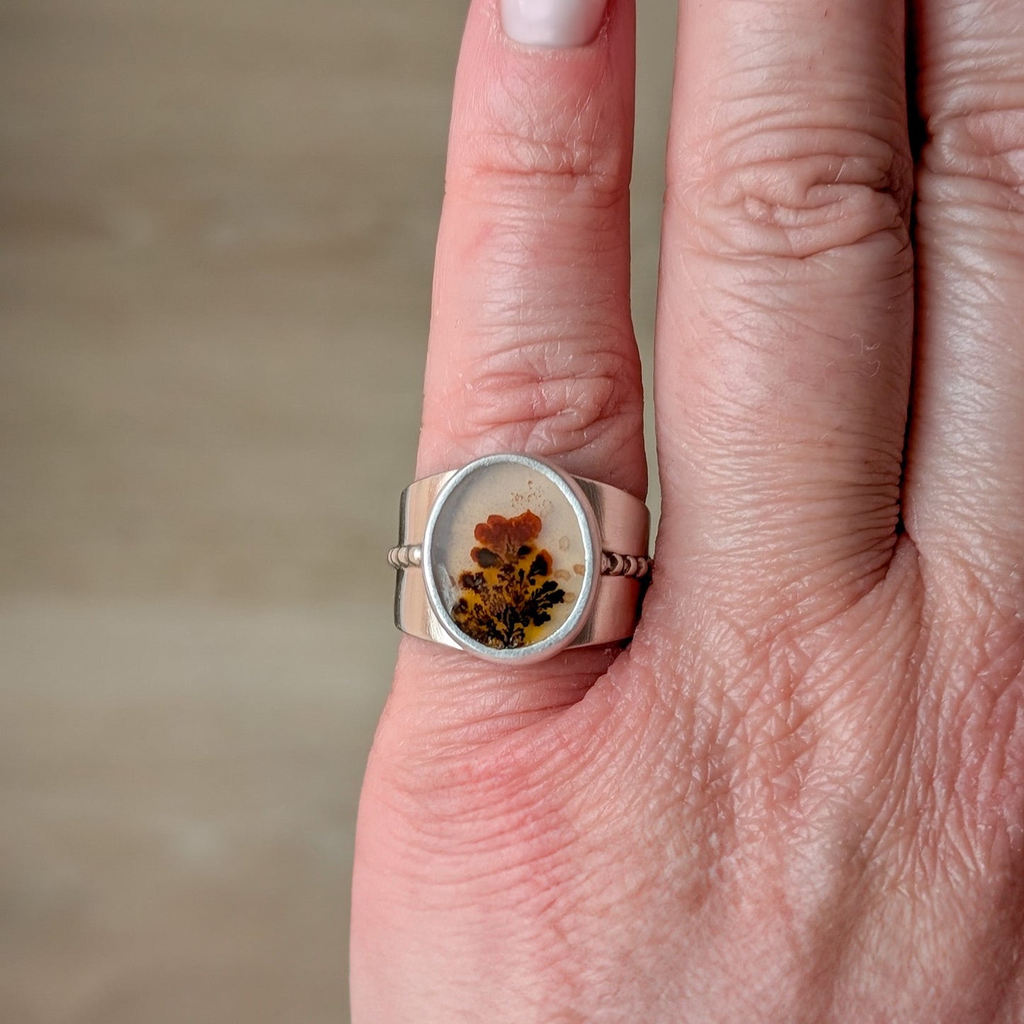 Anillo con ágata dendrítica