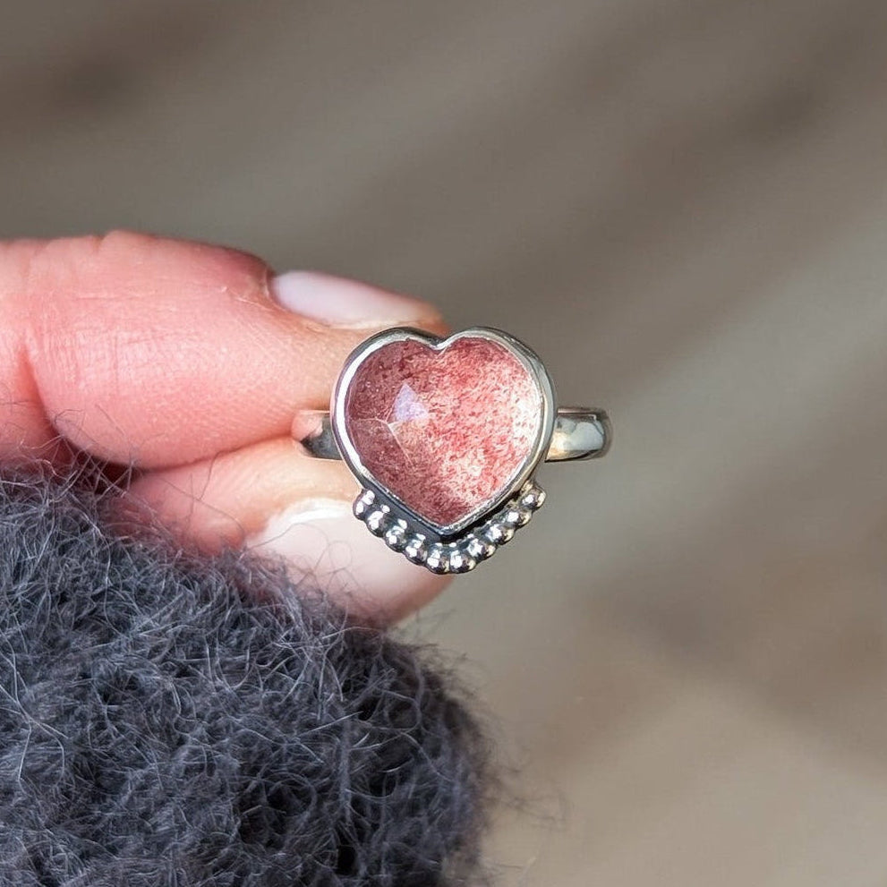 Anillo Cuarzo Fresa Corazón