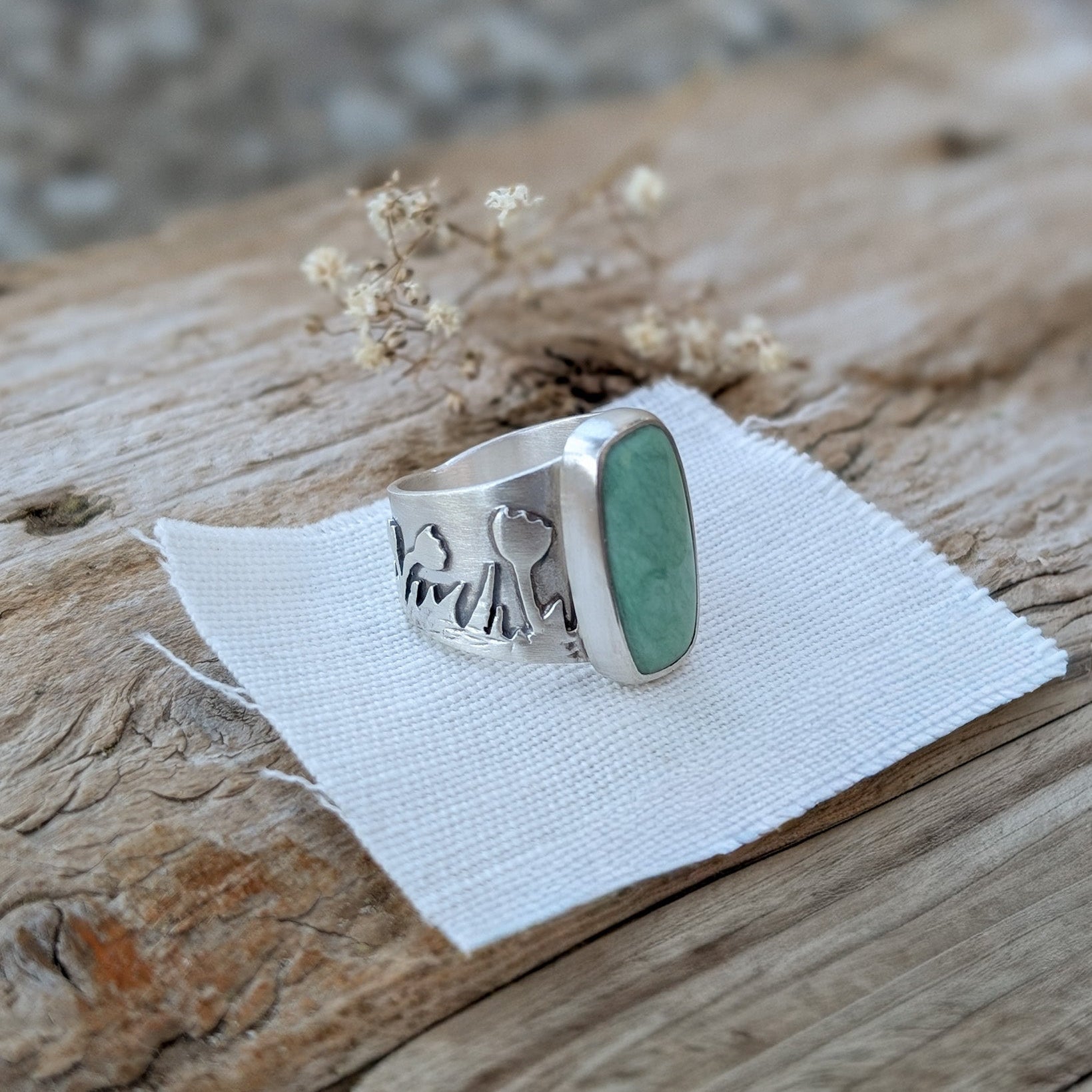 Anillo Flores y Variscita