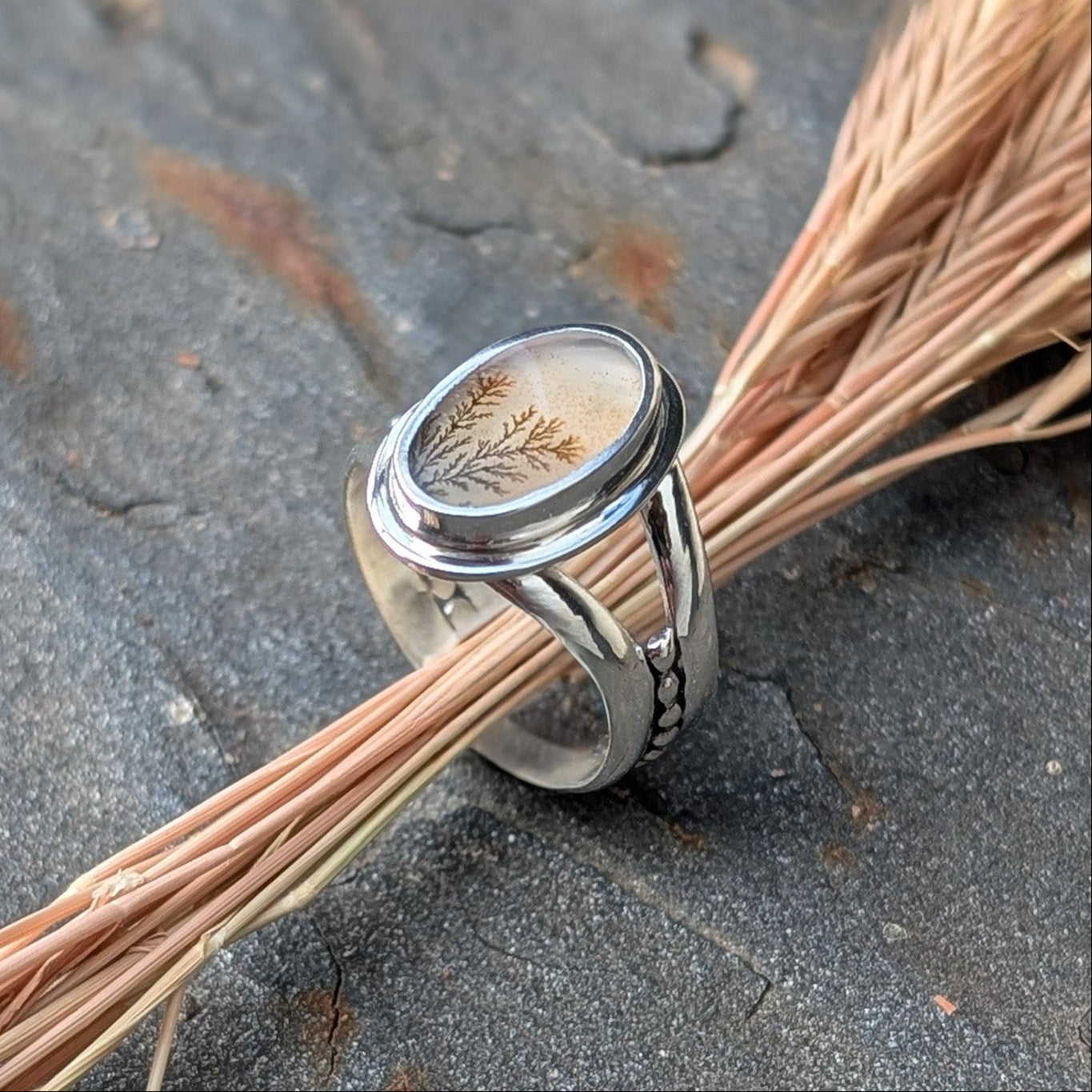 Anillo de plata con ágata dendrítica