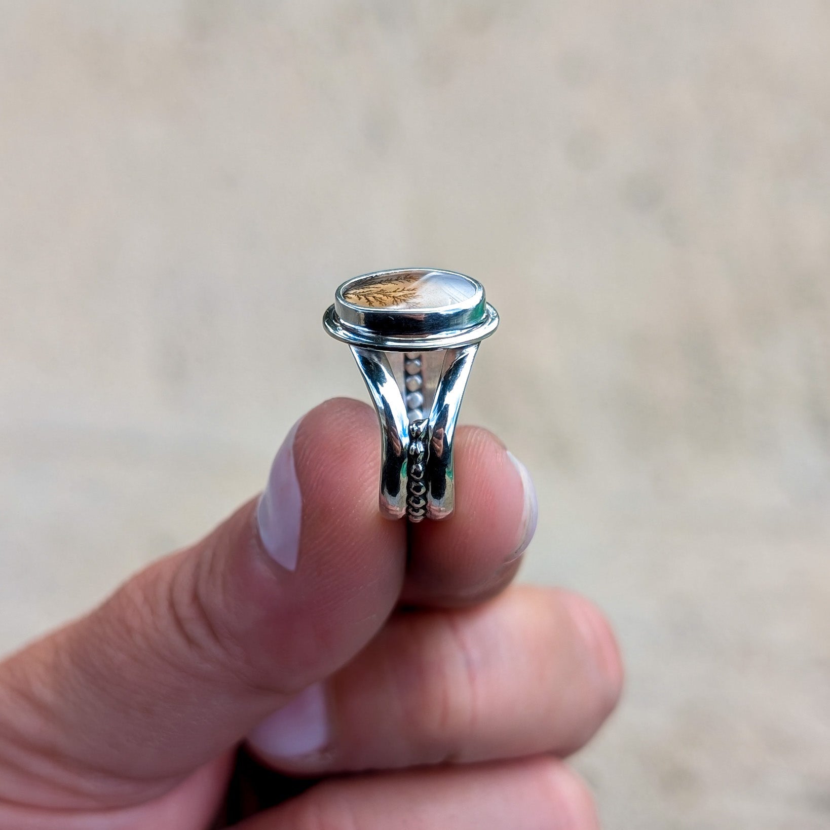 Anillo de plata con ágata dendrítica
