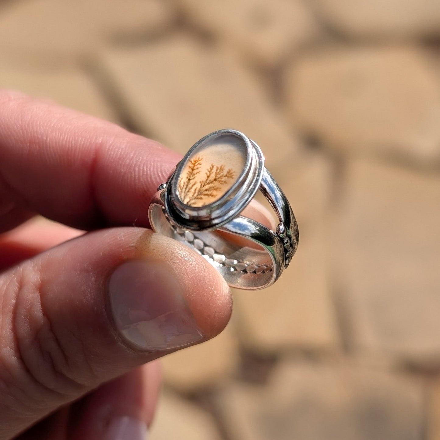 Anillo de plata con ágata dendrítica