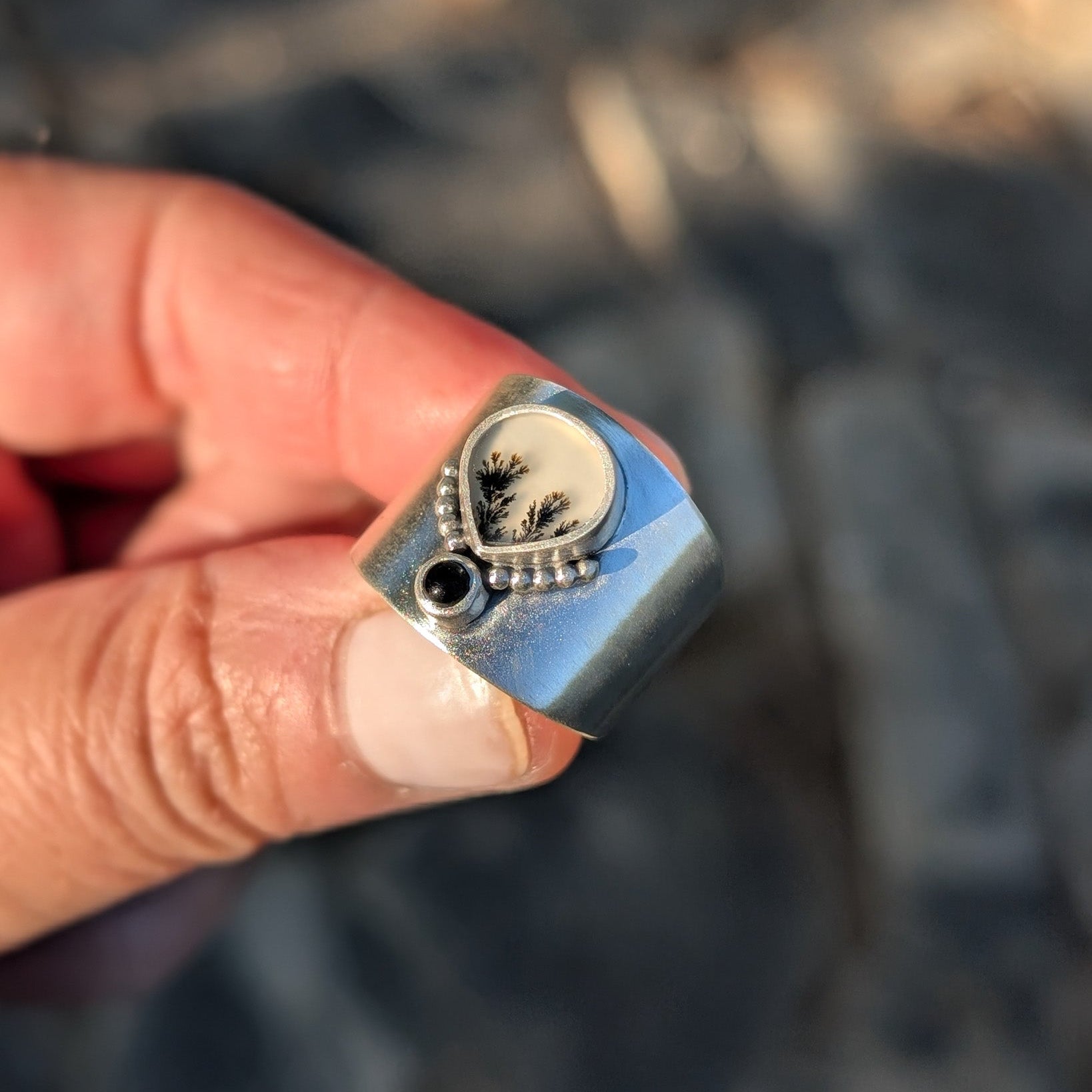 Anillo de plata con ágata dendrítica