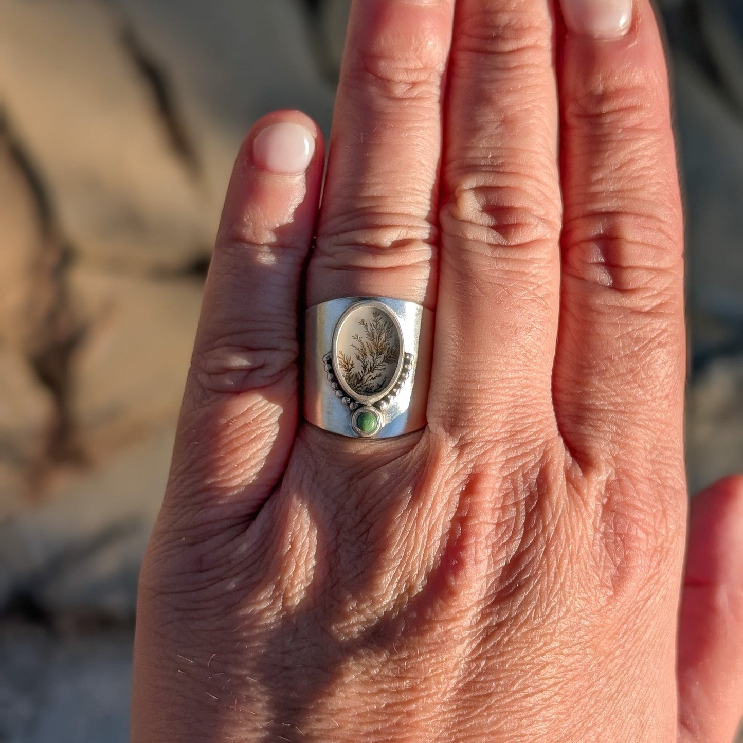 Anillo de plata con ágata dendrítica