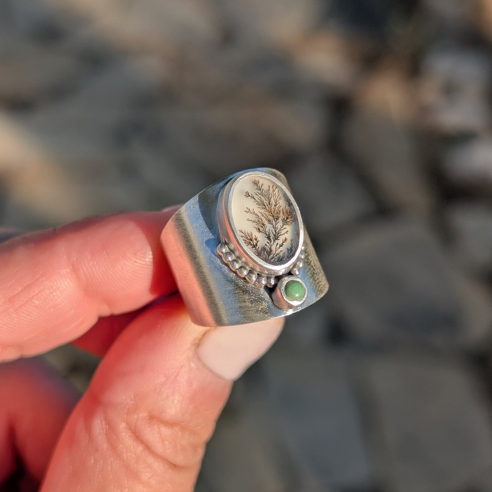 Anillo de plata con ágata dendrítica