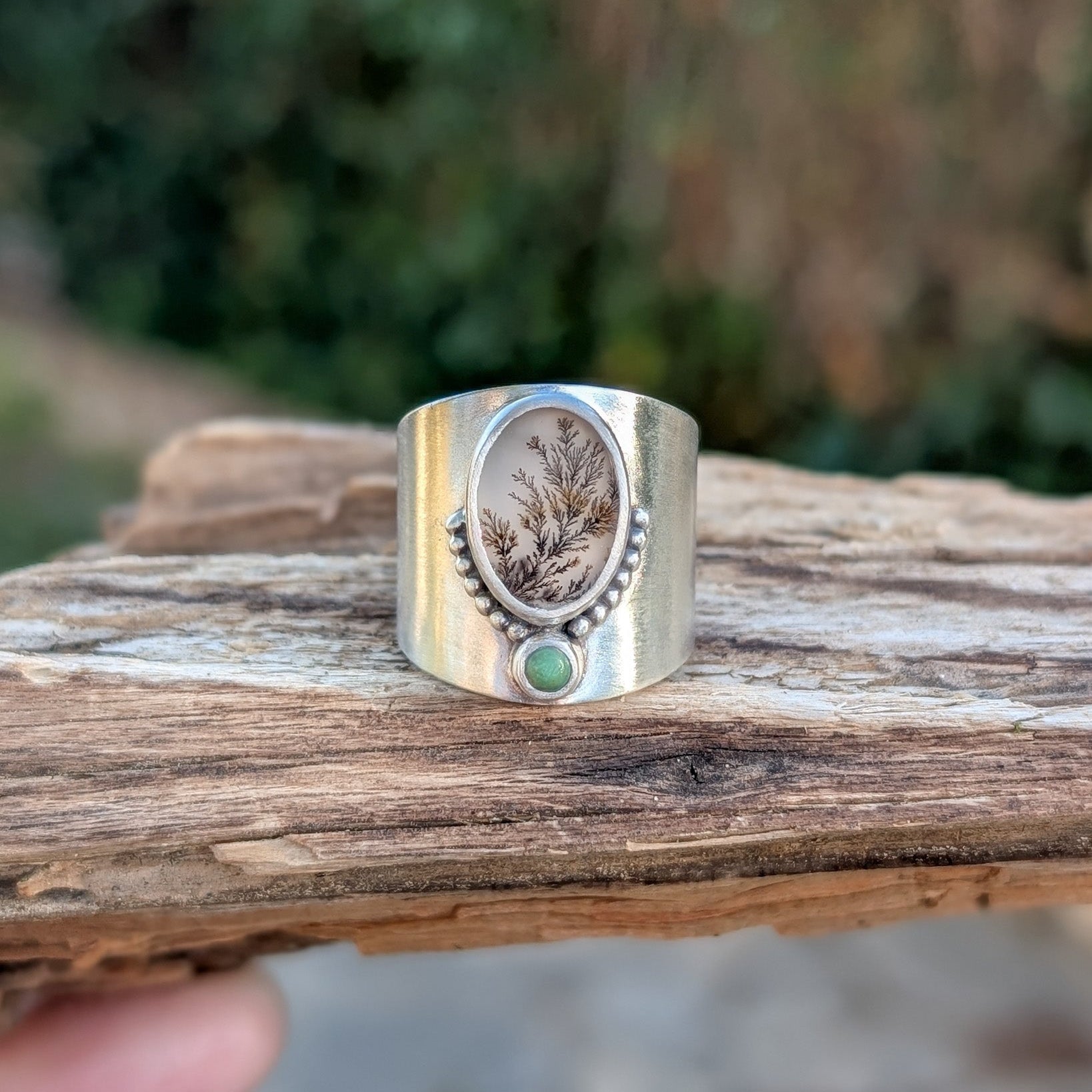 Anillo de plata con ágata dendrítica