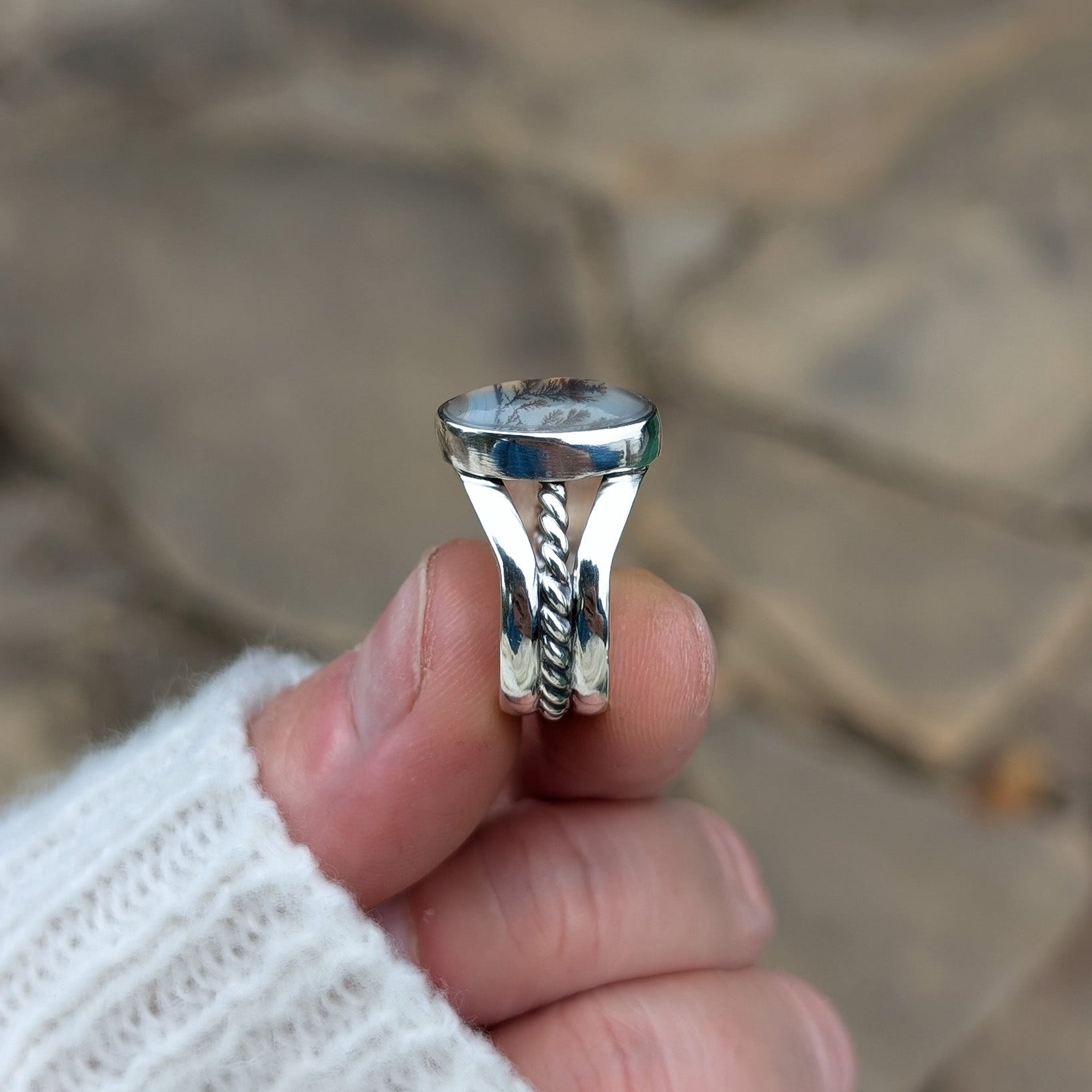 Anillo de plata con doblete de ágata dendrítica