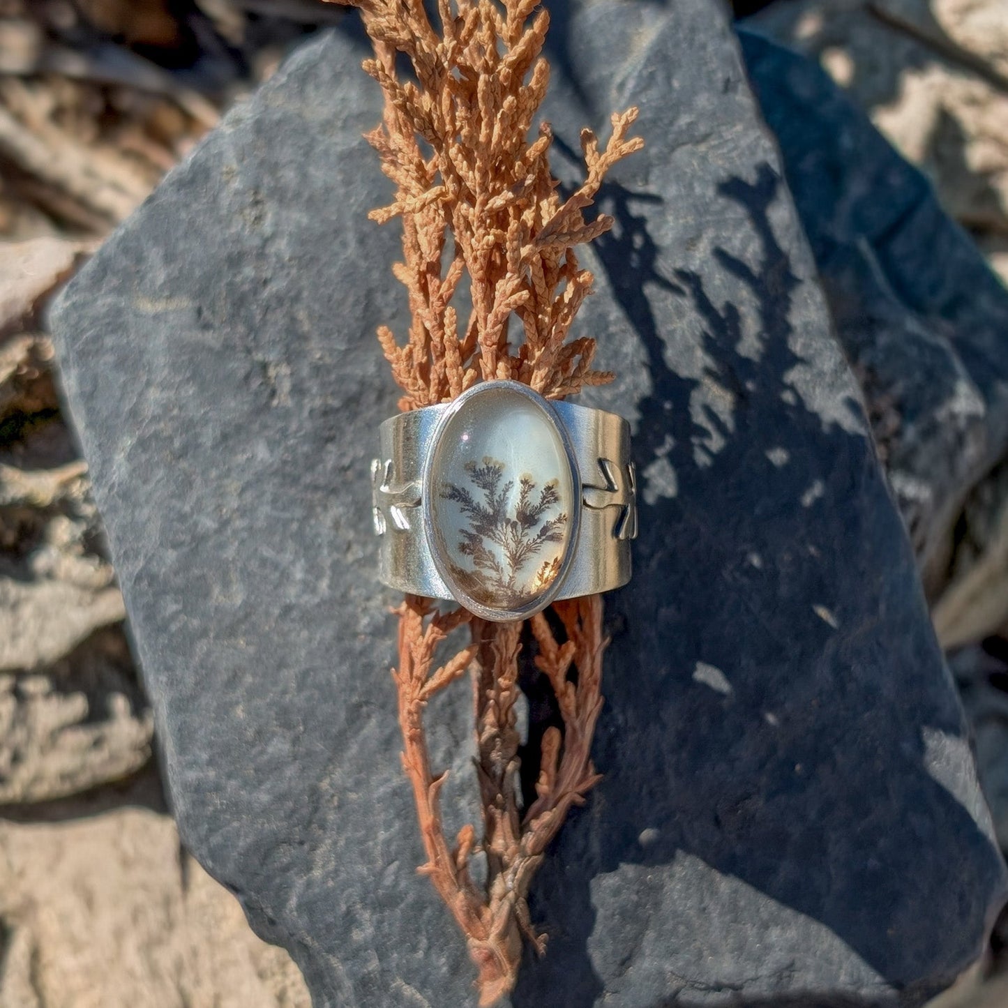 Anillo de plata con ágata dendrítica