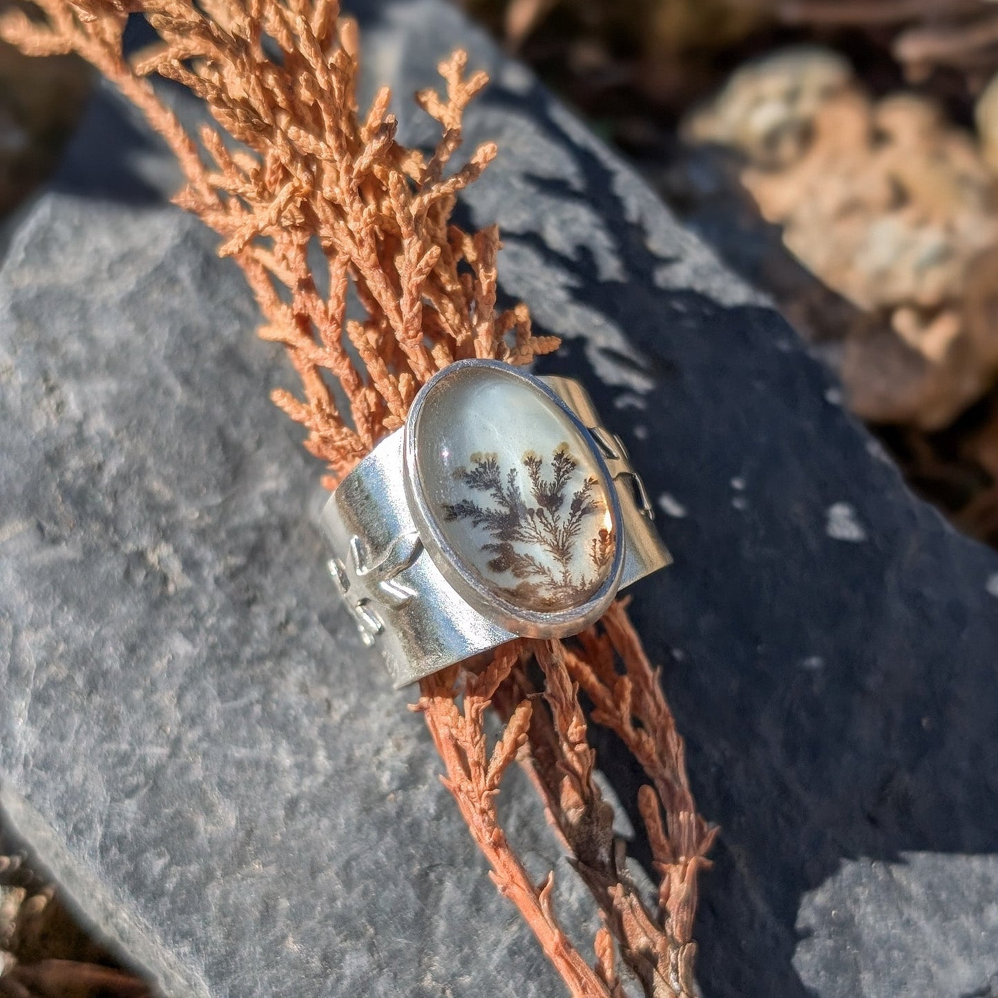 Anillo de plata con ágata dendrítica