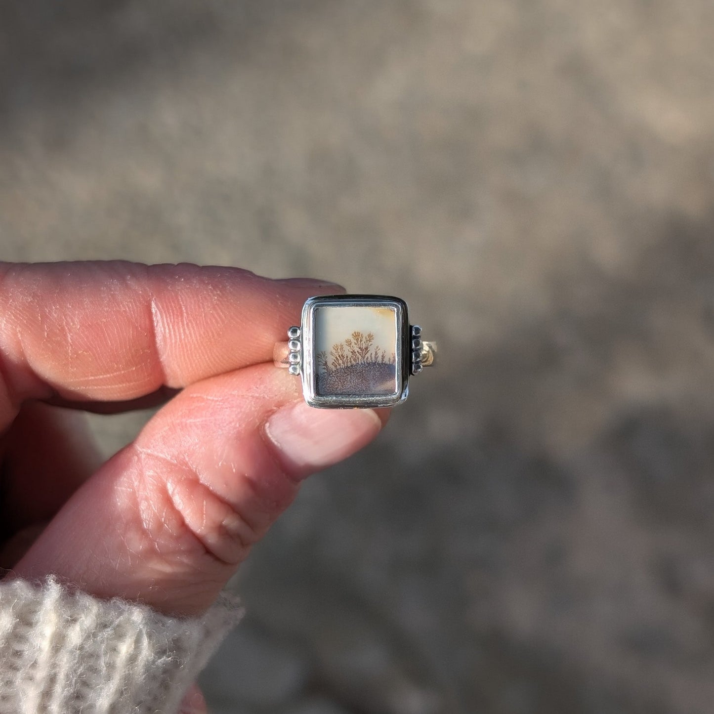 Anillo de plata con agata dendritica