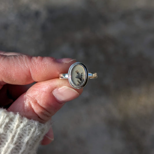Anillo de plata con ágata dendrítica