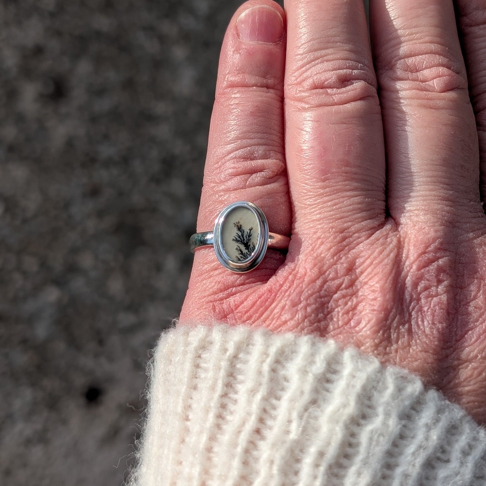 Anillo de plata con ágata dendrítica