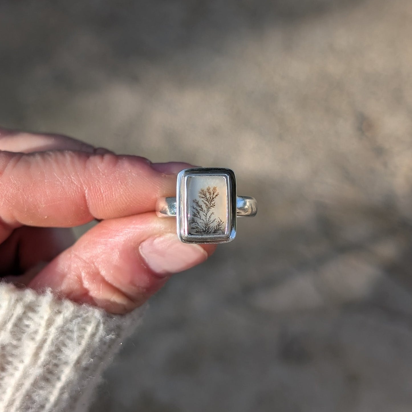 Anillo de plata con agata dendritica