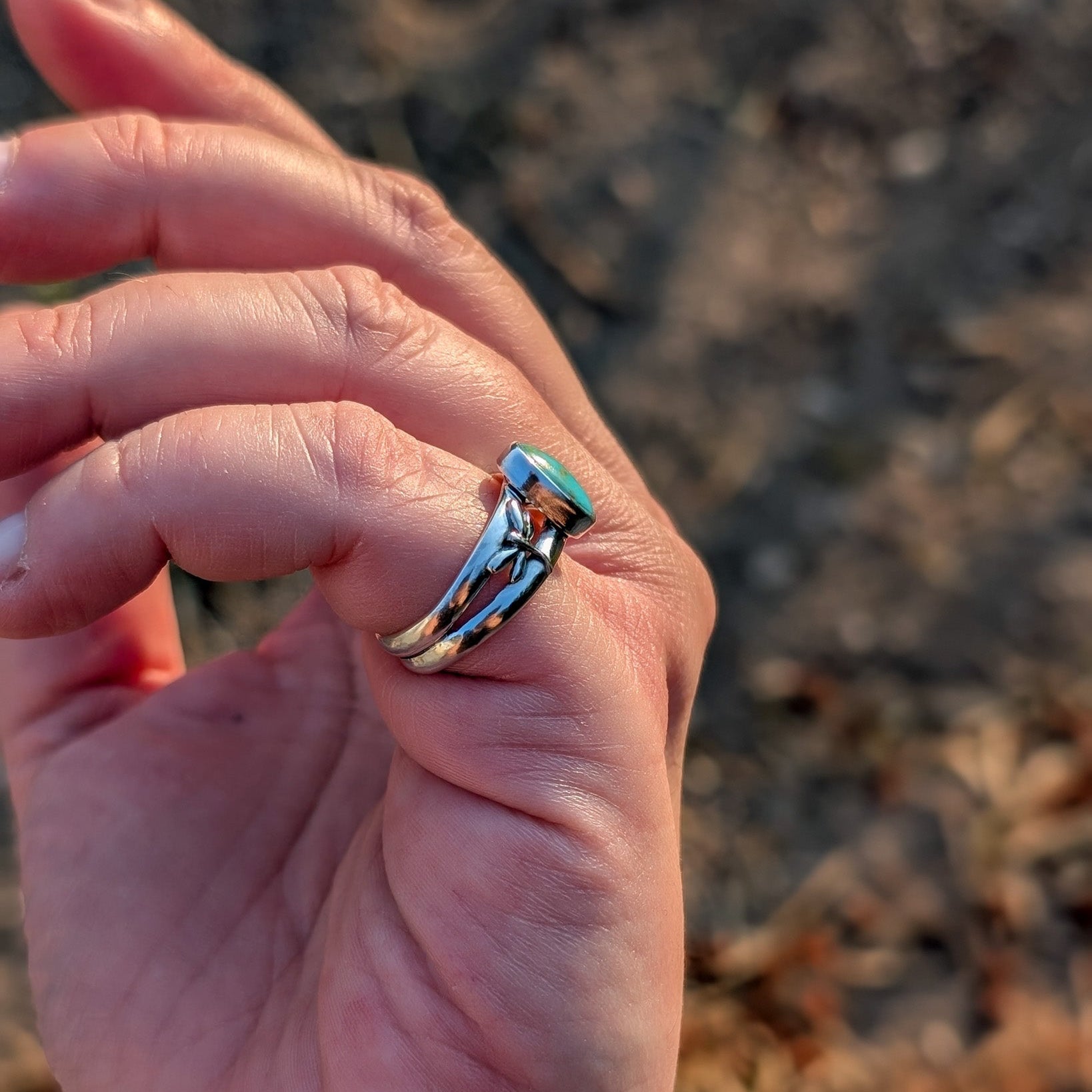 Anillo de plata con Turquesa y Libelulas