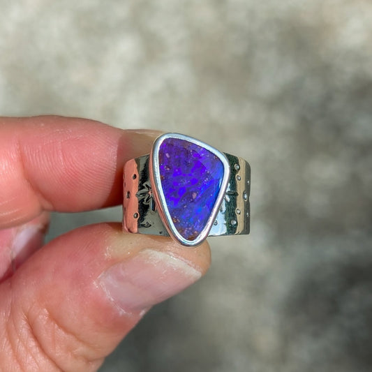 Anillo de plata con Ópalo Boulder Australiano