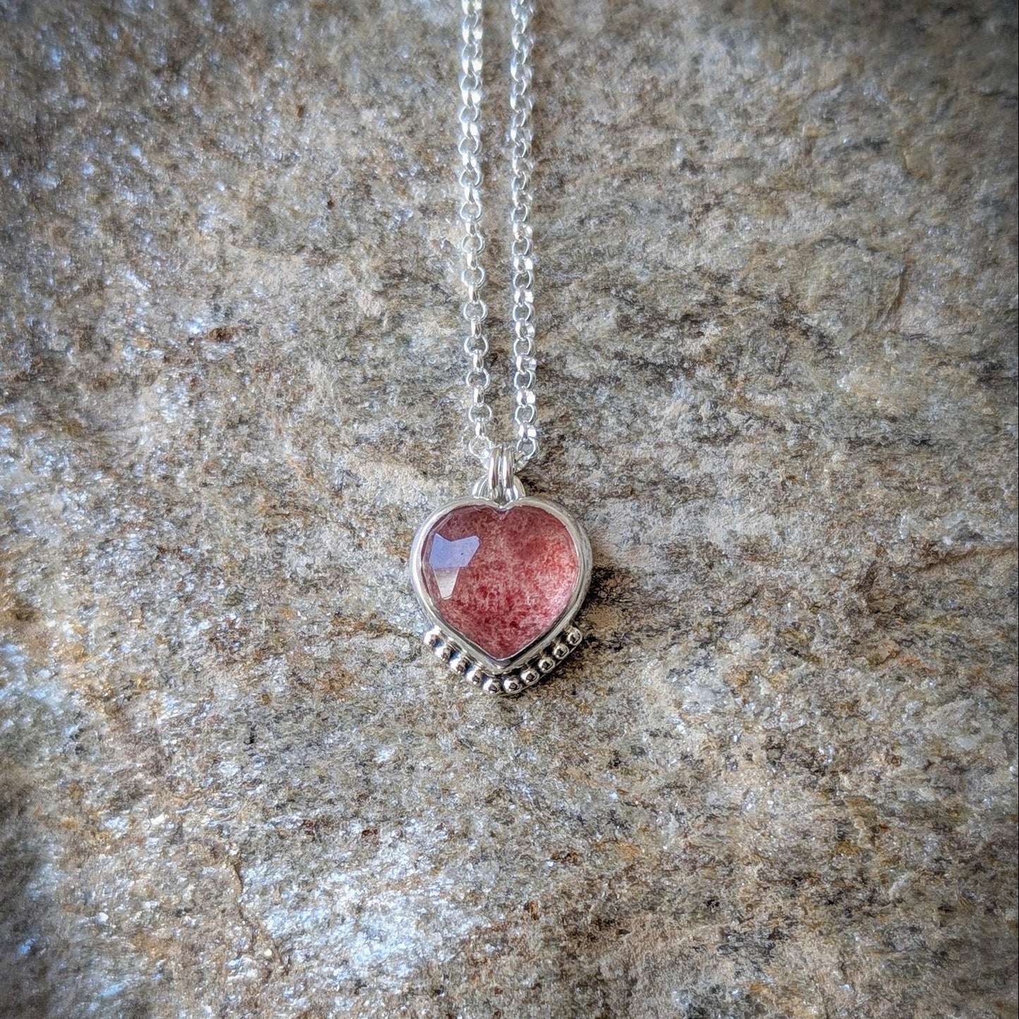 Colgante Cuarzo Fresa Corazón