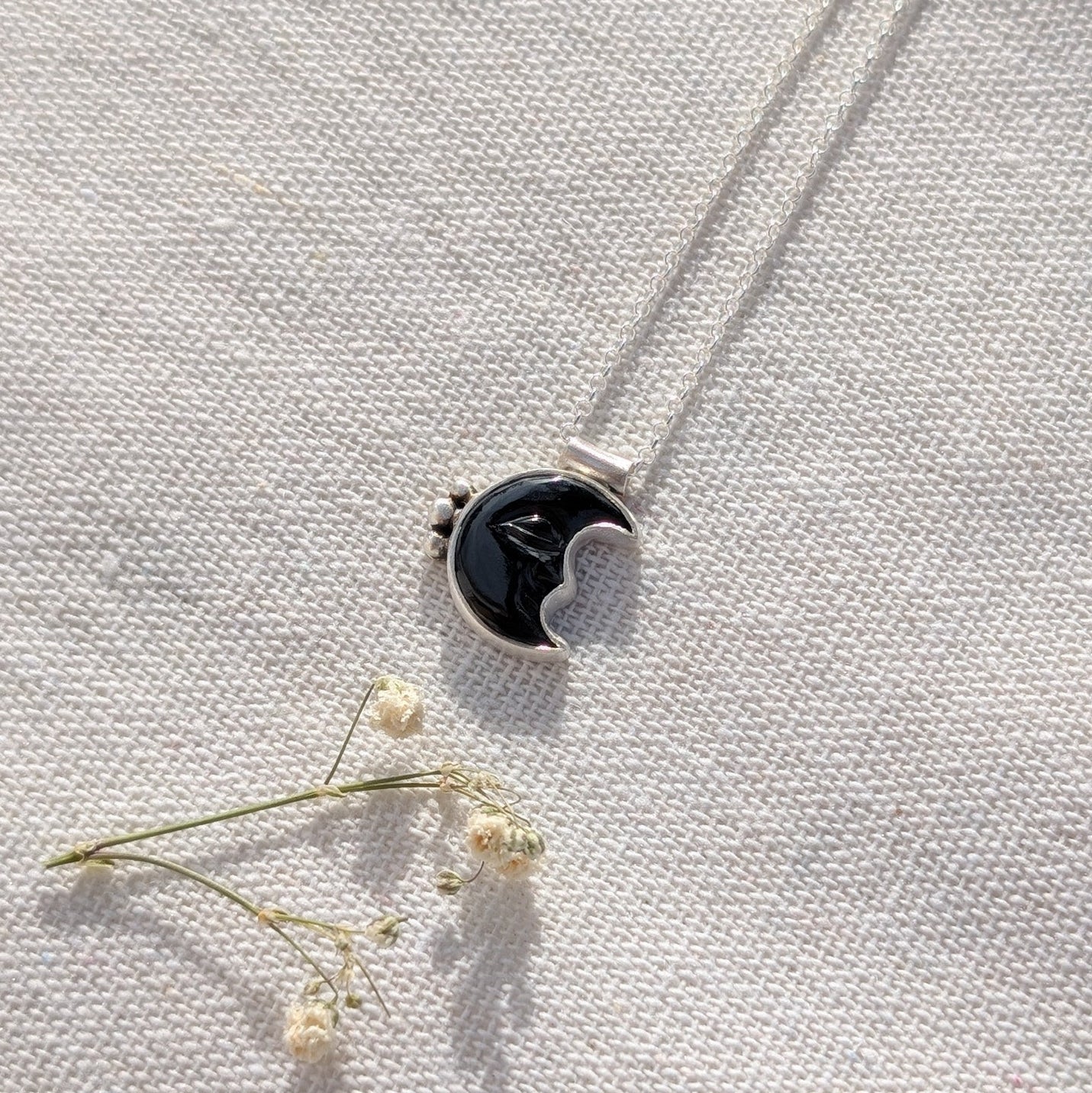 Colgante Luna negra Espinela