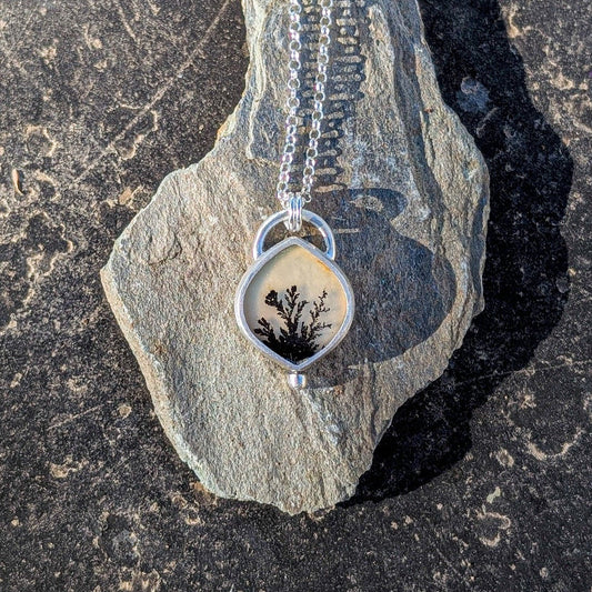 Colgante de plata con ágata dendrítica