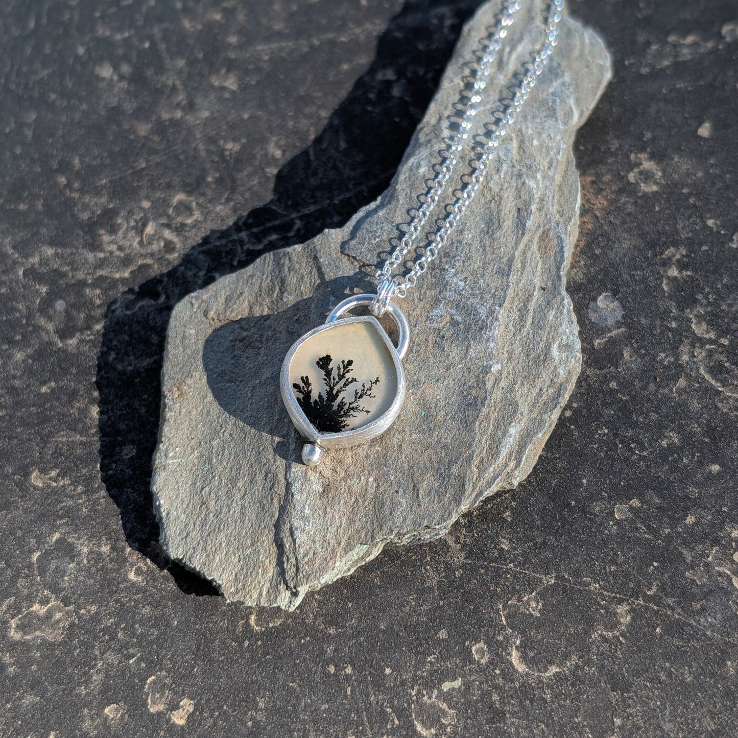 Colgante de plata con ágata dendrítica