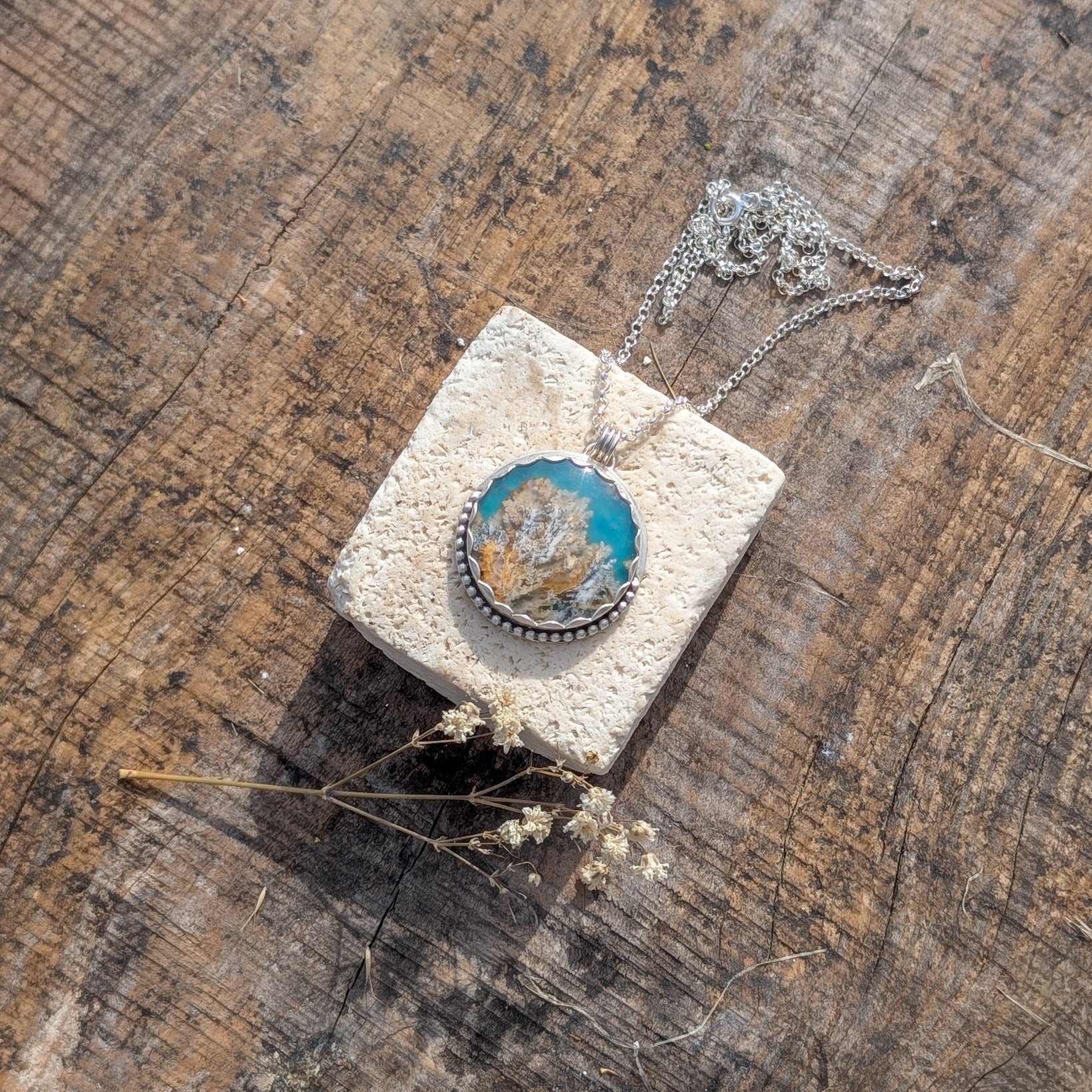 Colgante arrecife con ágata pluma