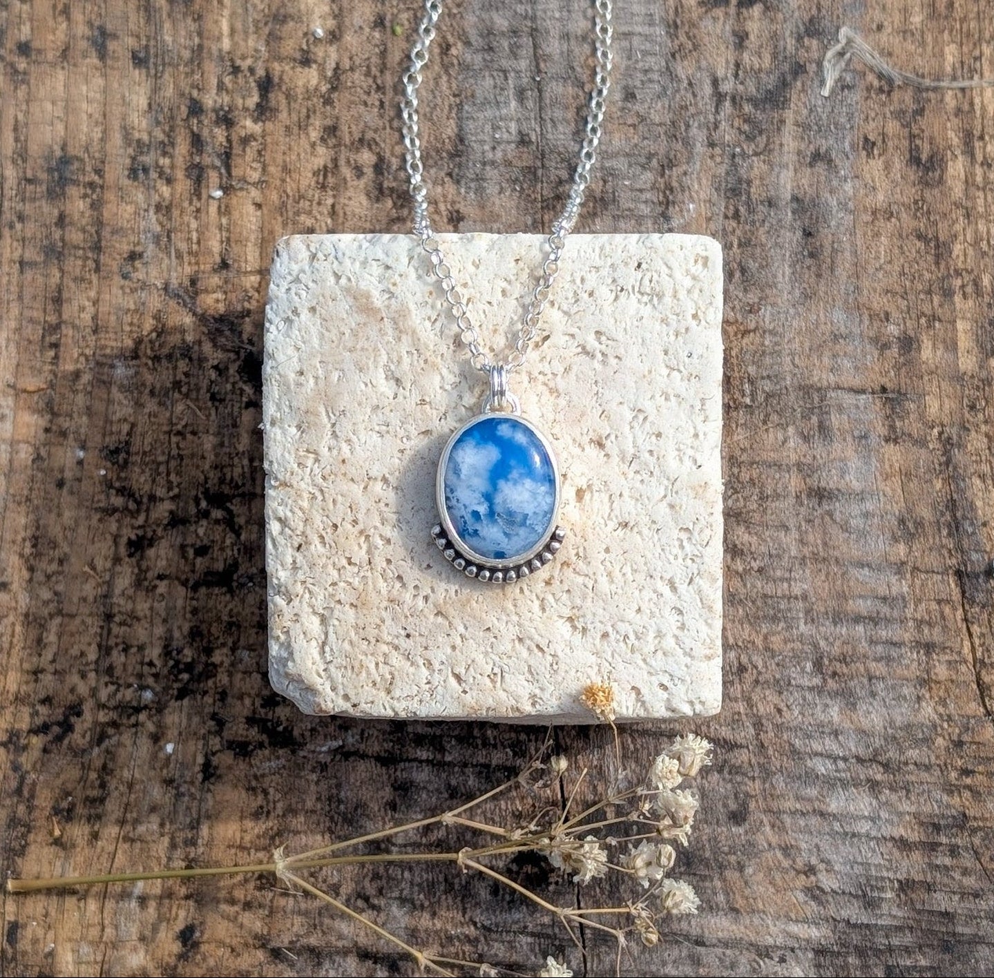 Colgante CIELO de plata con ágata pluma