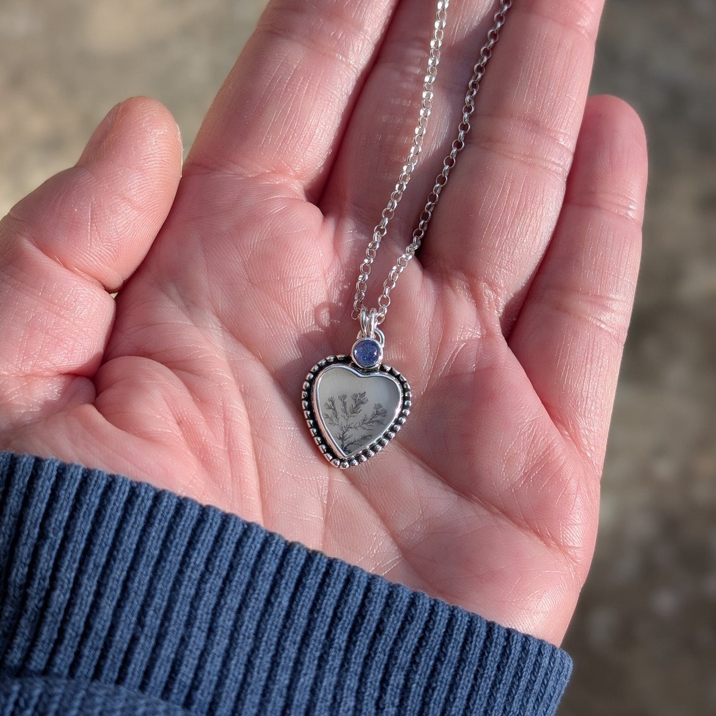 Colgante de plata con ágata dendritica corazón y tanzanita