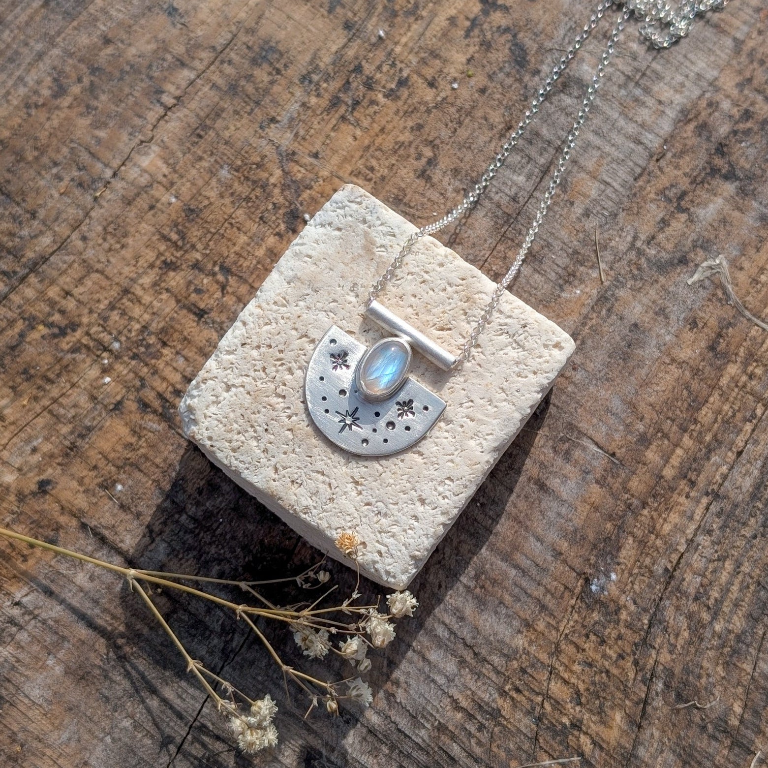 Colgante de plata con Piedra Luna
