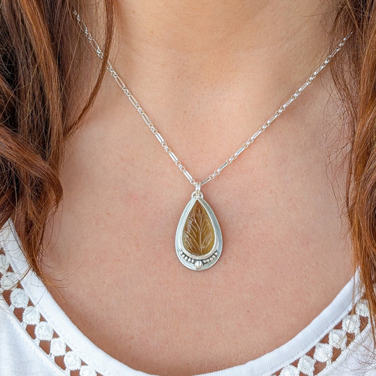 Colgante de plata con cuarzo limón