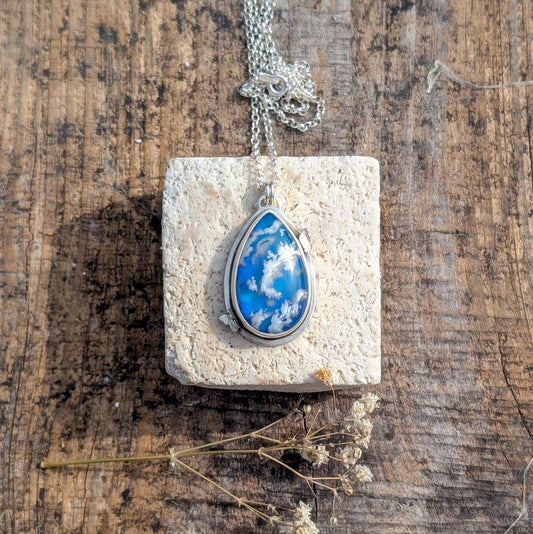 Colgante CIELO de plata con mariposas y ágata pluma