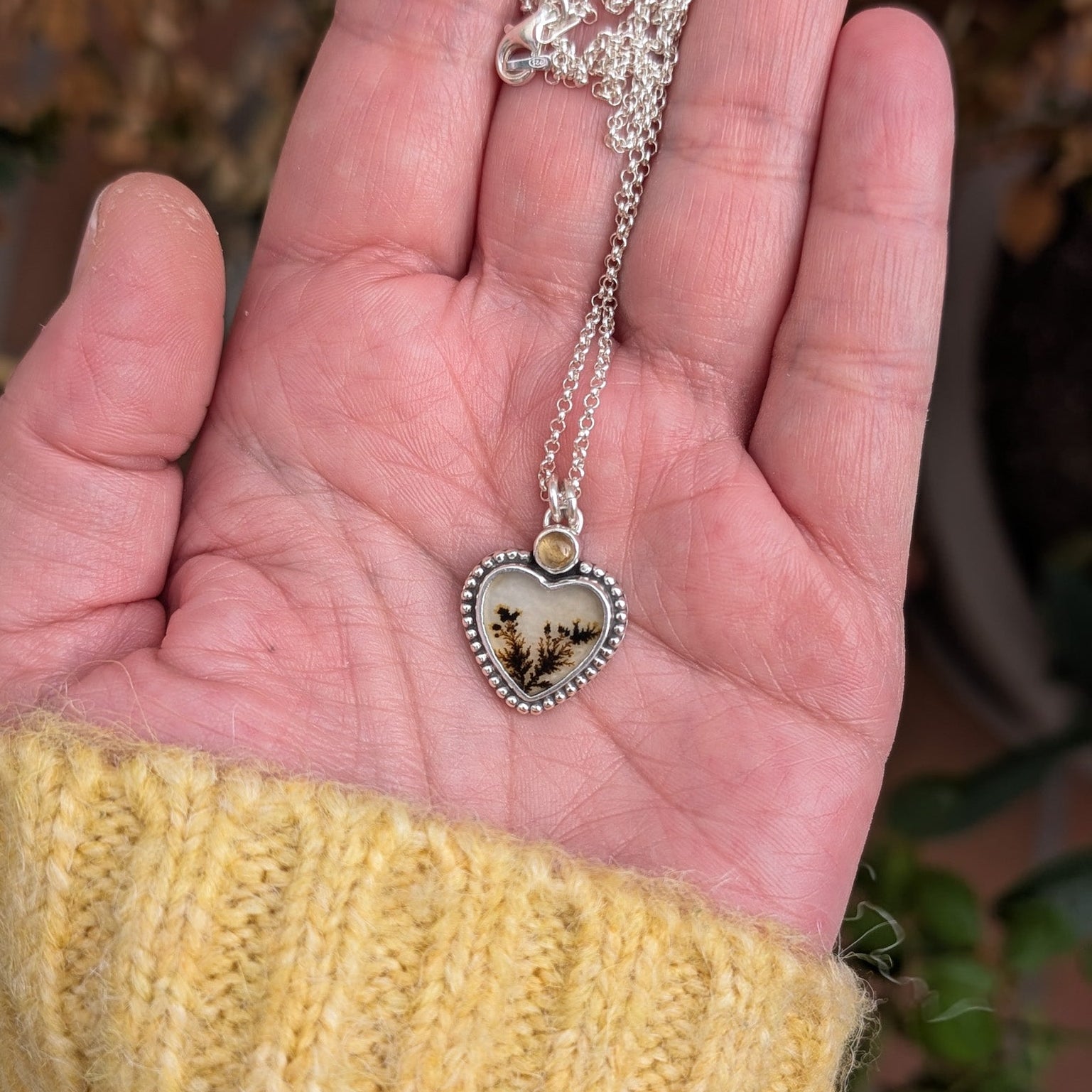 Colgante de plata con ágata dendrítica corazón