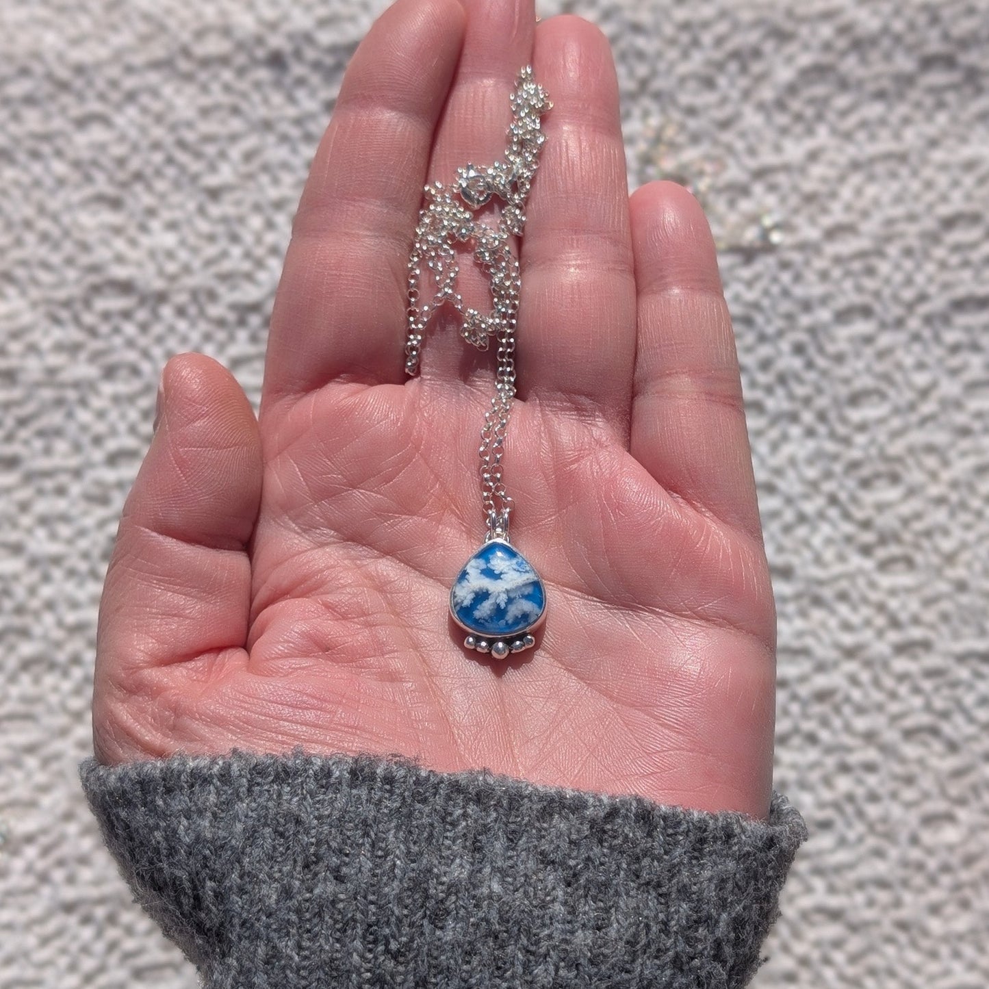 Colgante Cielo de plata con Agata Pluma