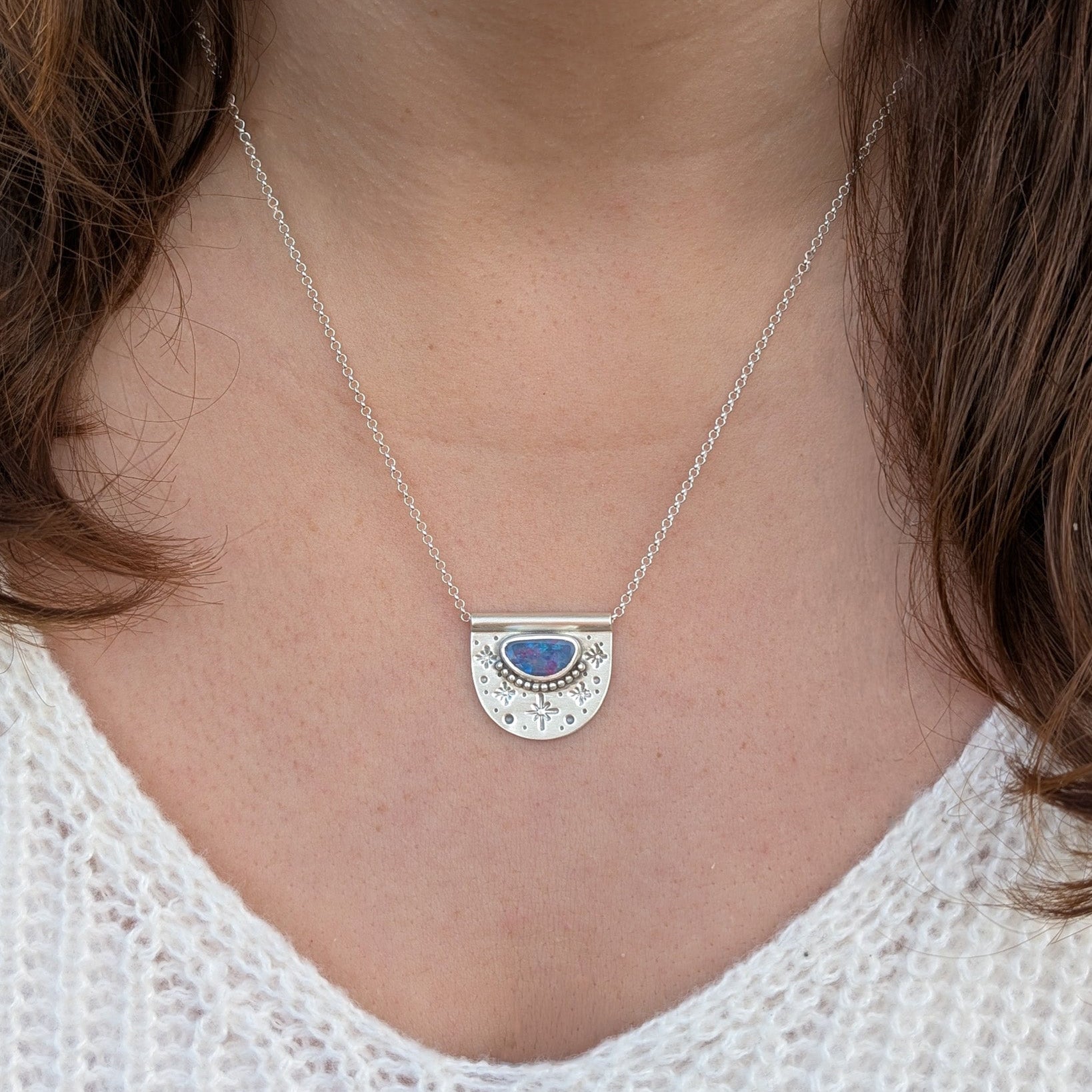 Colgante de plata con ópalo australiano