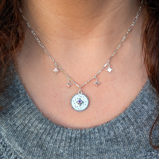 Colgante de plata con estrellas y amatista