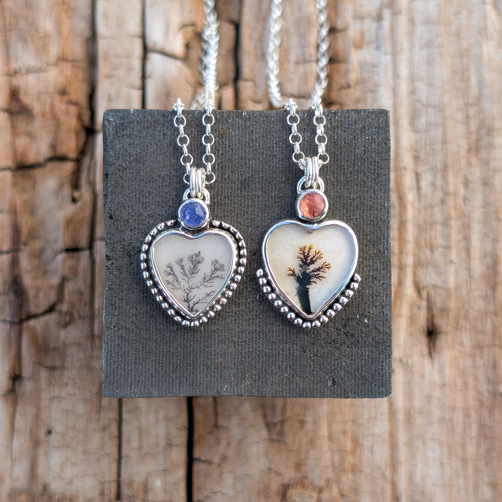 Dendritic agate pendant