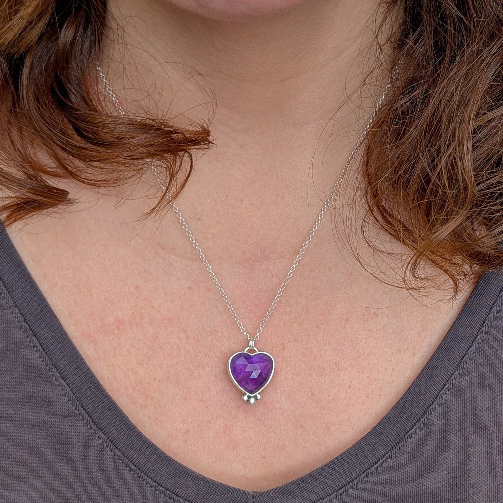 Colgante de plata con amatista corazón