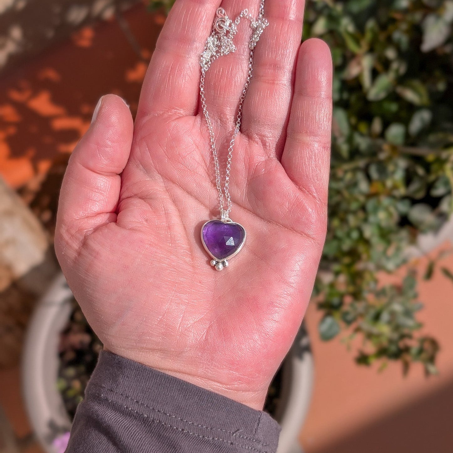 Colgante de plata con amatista corazón