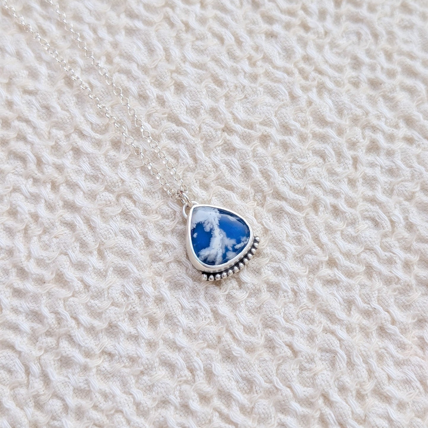 Colgante de plata con ágata pluma