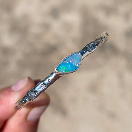 LENAH - Pulsera “cuff” de plata con ópalo australiano